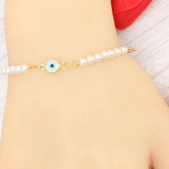 "Trendy Handmade Bracelet – A Thoughtful Gift for Girls & Women | UNVRC1455 - Picture 4 of 10